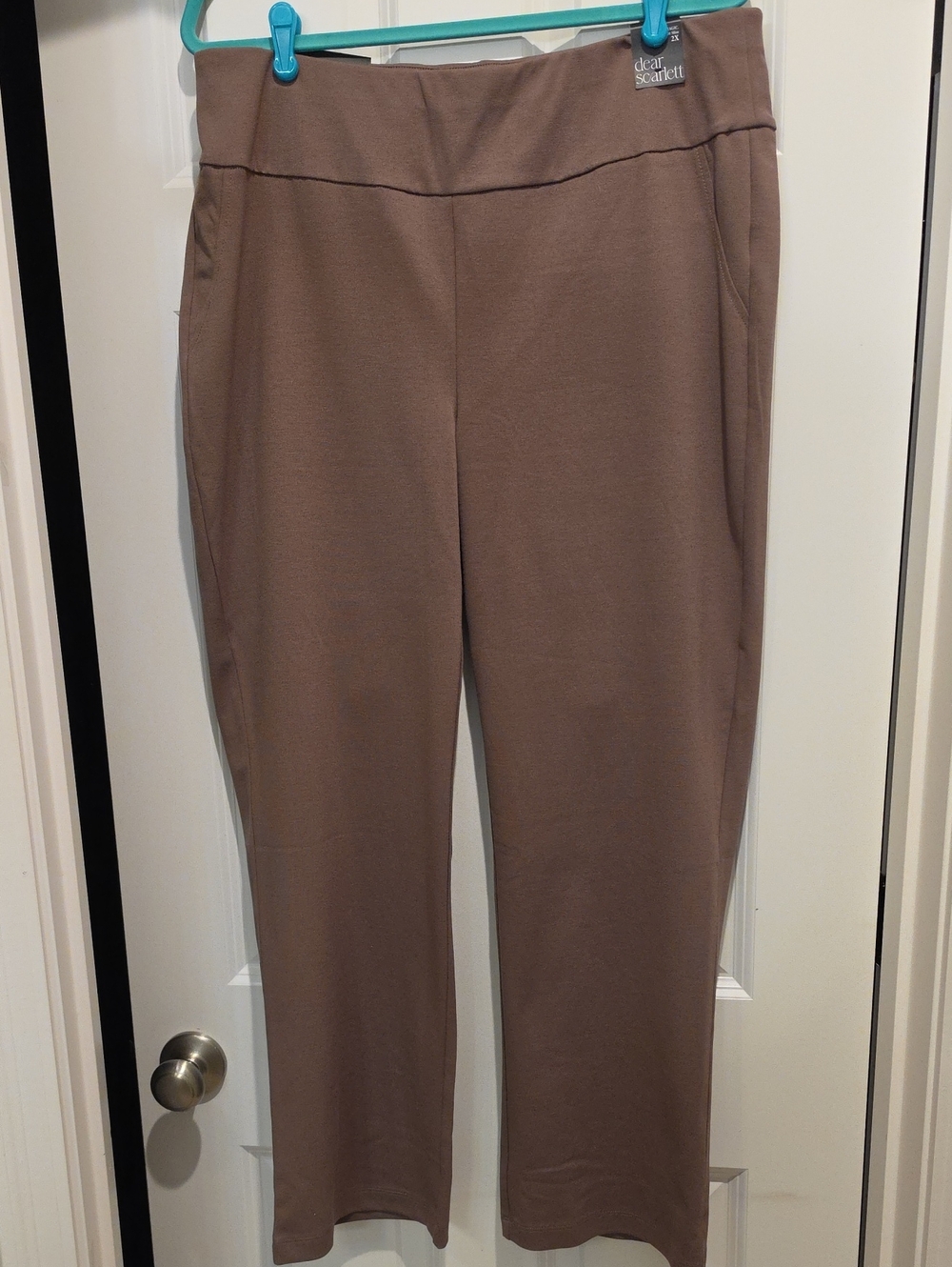 NEW Scarlett Mocha Slim-Leg Magic Pants 2x